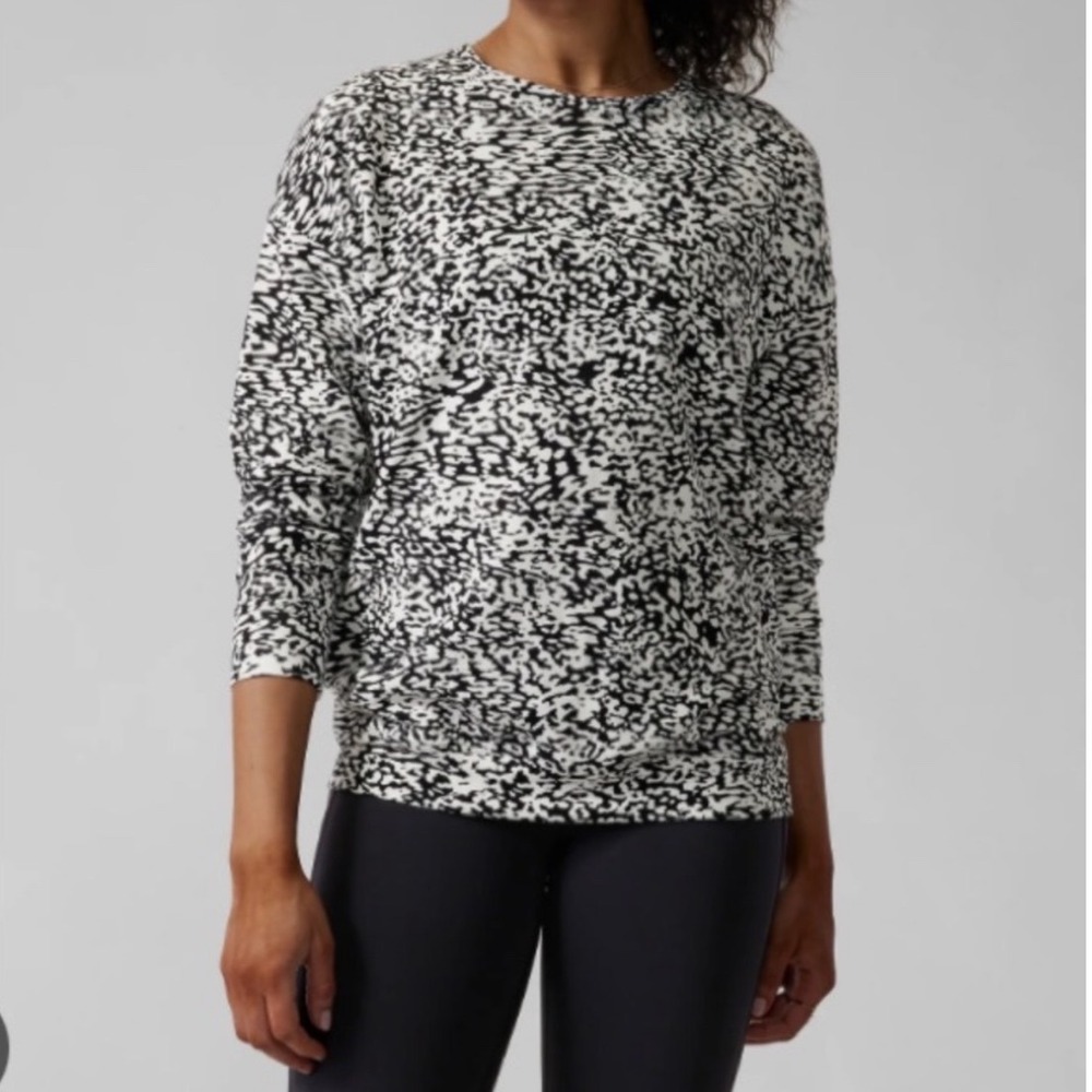Athleta Balance Printed Pullover Sweatshirt XL Black‎ White Abstract Tencel NEW